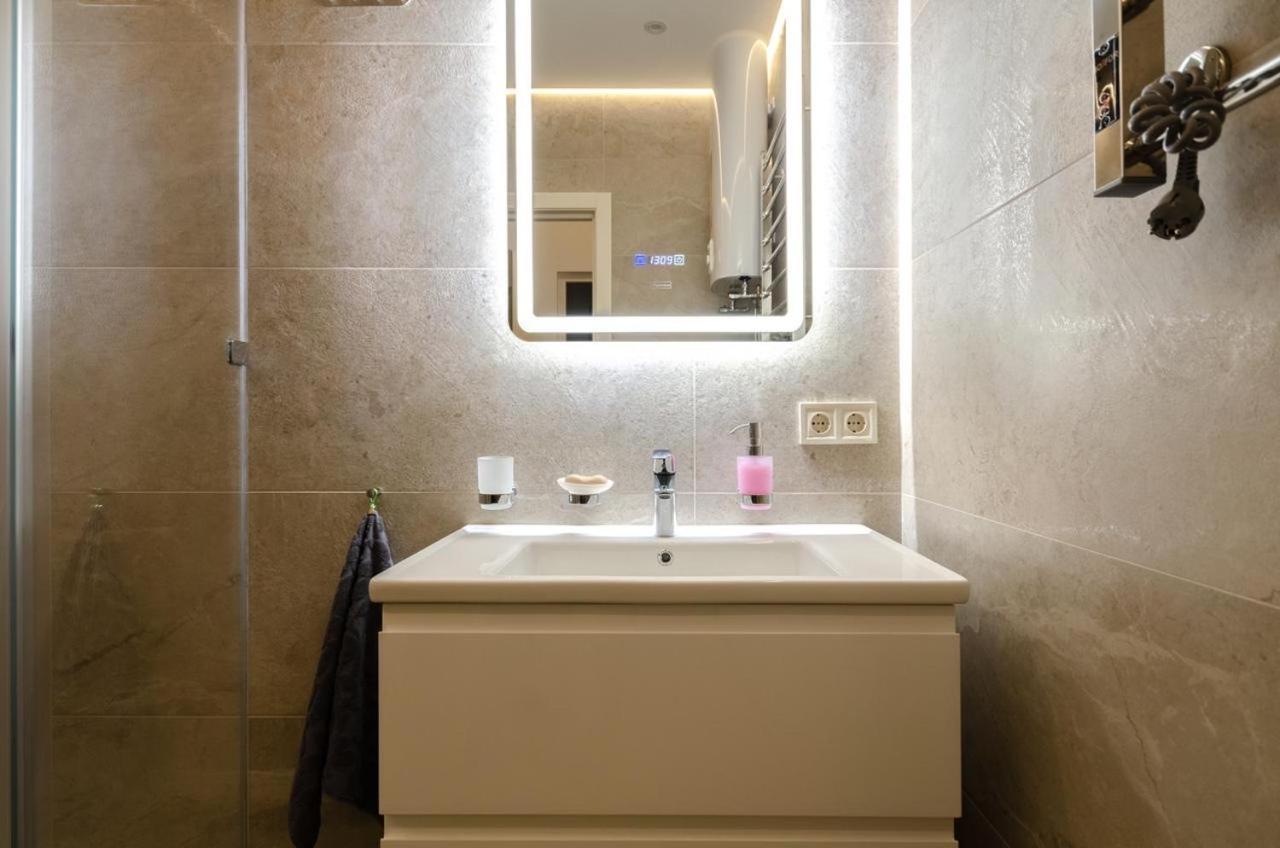 Ferienwohnung Mini-Smart 1 Kiew Exterior foto